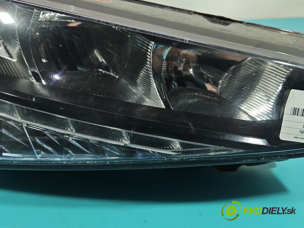 Skoda Scala 2019- 1.0 tsi 114 HP manual 84 kW 999 cm3 5- Reflektor: pravý 657941016 (Svetlo predné pravé)