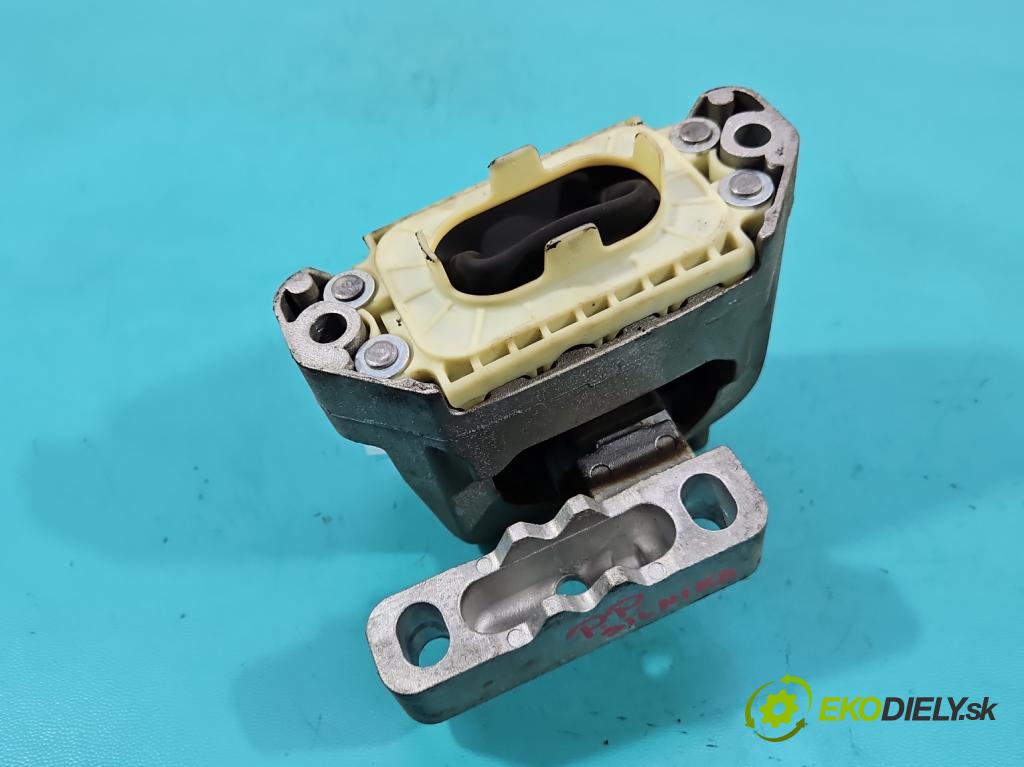 Skoda Scala 2019- 1.0 tsi 114 HP manual 84 kW 999 cm3 5- airbag motora 2Q0199262BK (Držiak motora)