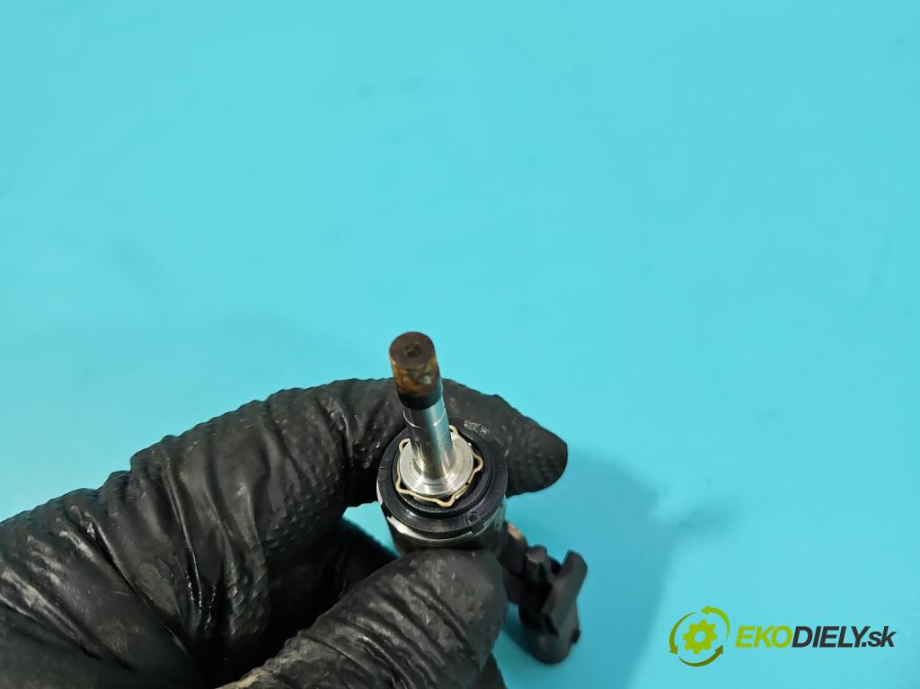 Skoda Scala 2019- 1.0 tsi 114 HP manual 84 kW 999 cm3 5- vstrek 0261500443 (Vstrekovač paliva)