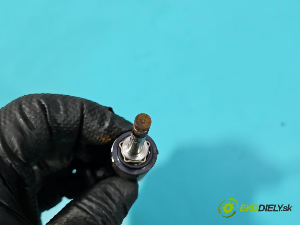 Skoda Scala 2019- 1.0 tsi 114 HP manual 84 kW 999 cm3 5- vstrek 0261500443 (Vstrekovač paliva)