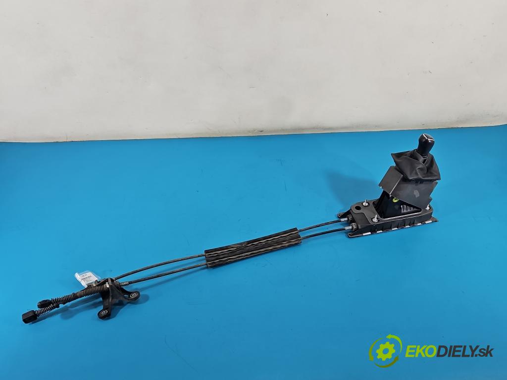 Skoda Scala 2019- 1.0 tsi 114 HP manual 84 kW 999 cm3 5- Páka: Změny: stupeň,rýchlosť 5Q0711061F (Rýchlostná páka (kulisa))