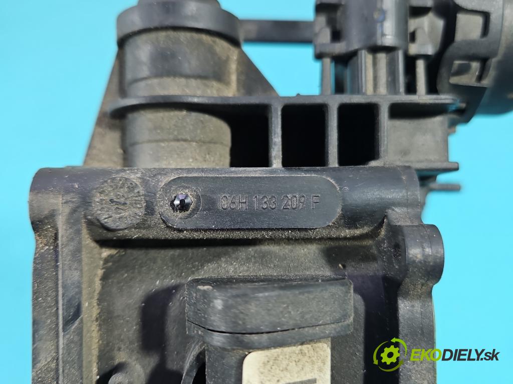 Audi Q5 2008-2016 2.0 TFSI 224hp automatic 165 kW 1984 cm3 5- zvod nasávací 06H133209F (Sacie potrubie)