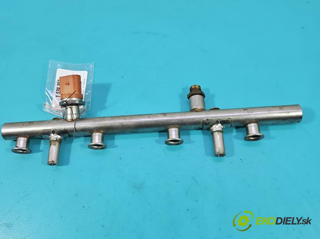 Audi Q5 2008-2016 2.0 TFSI 224hp automatic 165 kW 1984 cm3 5- lišta vstrekovacia 06H133317C (Vstrekovacia lišta)