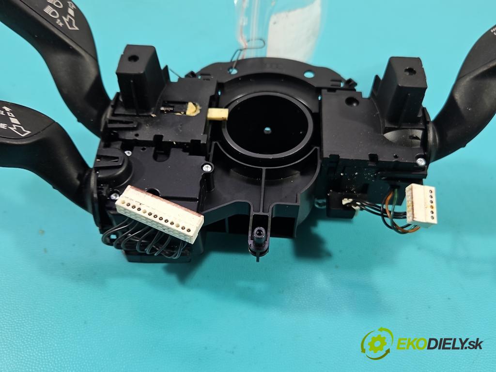 Audi Q5 2008-2016 2.0 TFSI 224hp automatic 165 kW 1984 cm3 5- prepínač komplex: 4G8953502AD (Prepínacie páčky pod volantom)