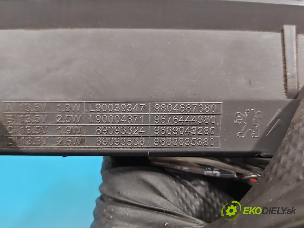Citroen C4 Cactus 2014-2020 1.6 hdi 92 HP automatic 68 kW 1560 cm3 5- světlo: stop: 9804687380