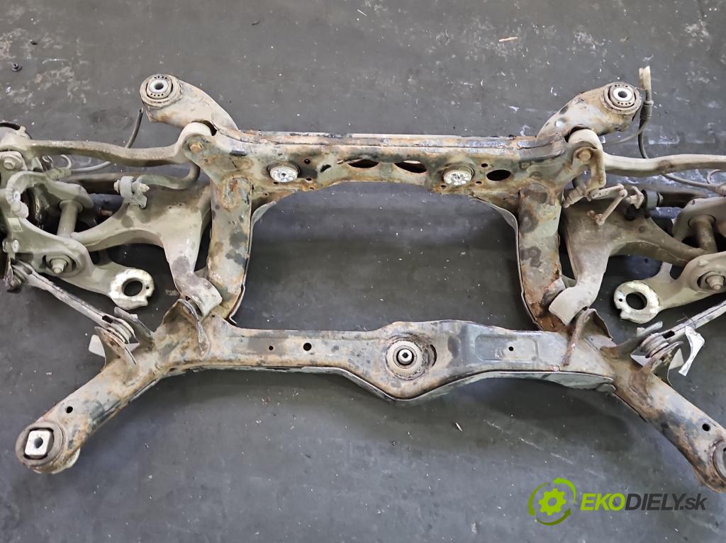 Audi Q5 2008-2016 2.0 TFSI 224hp automatic 165 kW 1984 cm3 5- zadna výstuha  (Výstuha zadná)