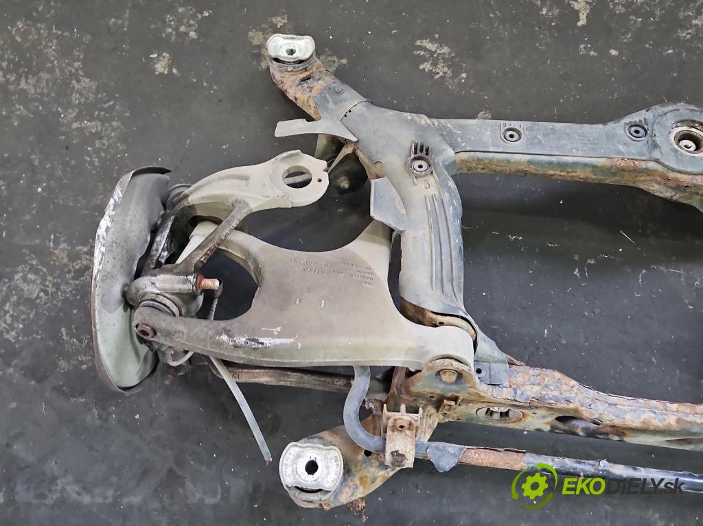 Audi Q5 2008-2016 2.0 TFSI 224hp automatic 165 kW 1984 cm3 5- zadna výstuha  (Výstuha zadná)