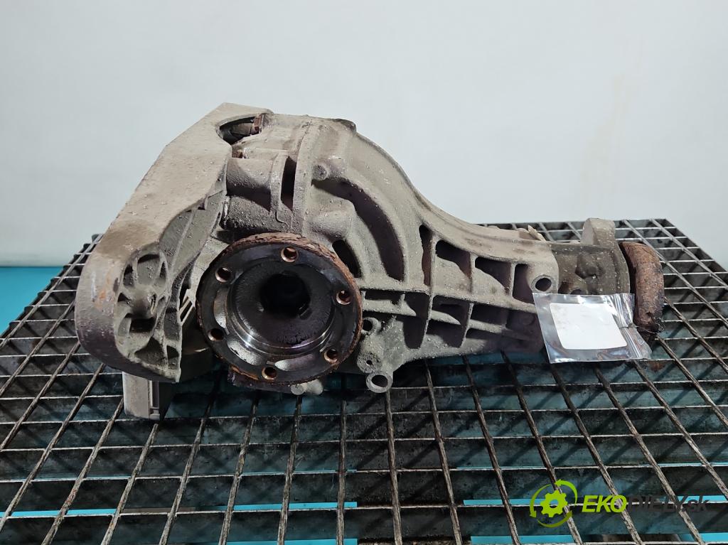 Audi Q5 2008-2016 2.0 TFSI 224hp automatic 165 kW 1984 cm3 5- Most: zadní: KHR