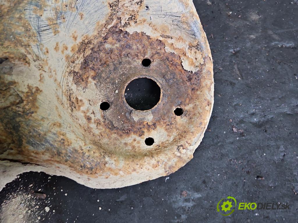 Fiat Fiorino III 2007- 1.3 jtd 75 hp manual 55 kW 1248 cm3 5- zadní výztuha  (Zadní výztuha)