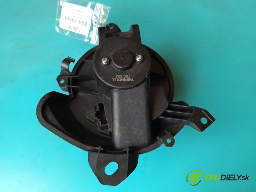 Fiat Fiorino III 2007- 1.3 jtd 75 HP manual 55 kW 1248 cm3 5- ventilátor vzduchu