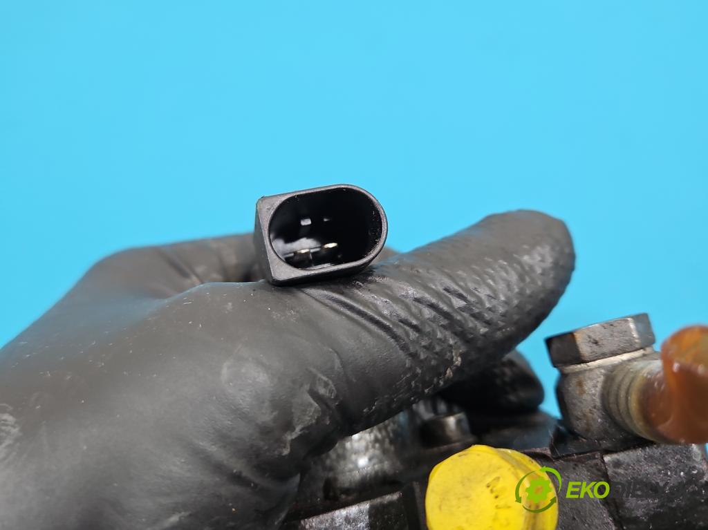 Audi A5 8T 2007-2016 3.0 tdi 239KM manual 176 kW 2967 cm3 2- čerpadlo vstrekovacia 0445010171 (Vstrekovacie čerpadlo)