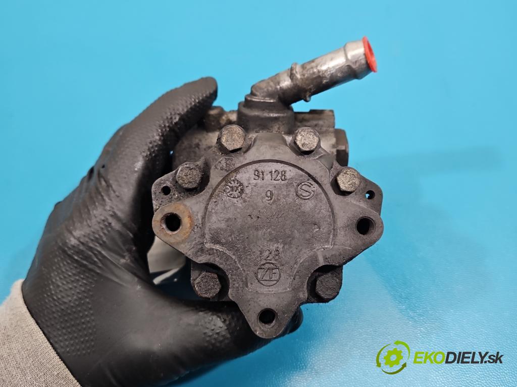 Audi A5 8T 2007-2016 3.0 tdi 239KM manual 176 kW 2967 cm3 2- čerpadlo posilovač 8K0145156N (Servočerpadlo)