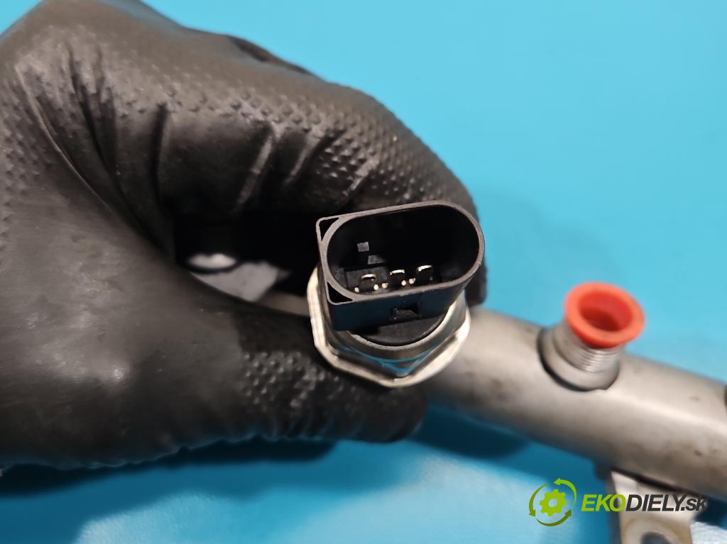 Audi A5 8T 2007-2016 3.0 tdi 239KM manual 176 kW 2967 cm3 2- lišta vstrekovacia 059130758E (Vstrekovacia lišta)