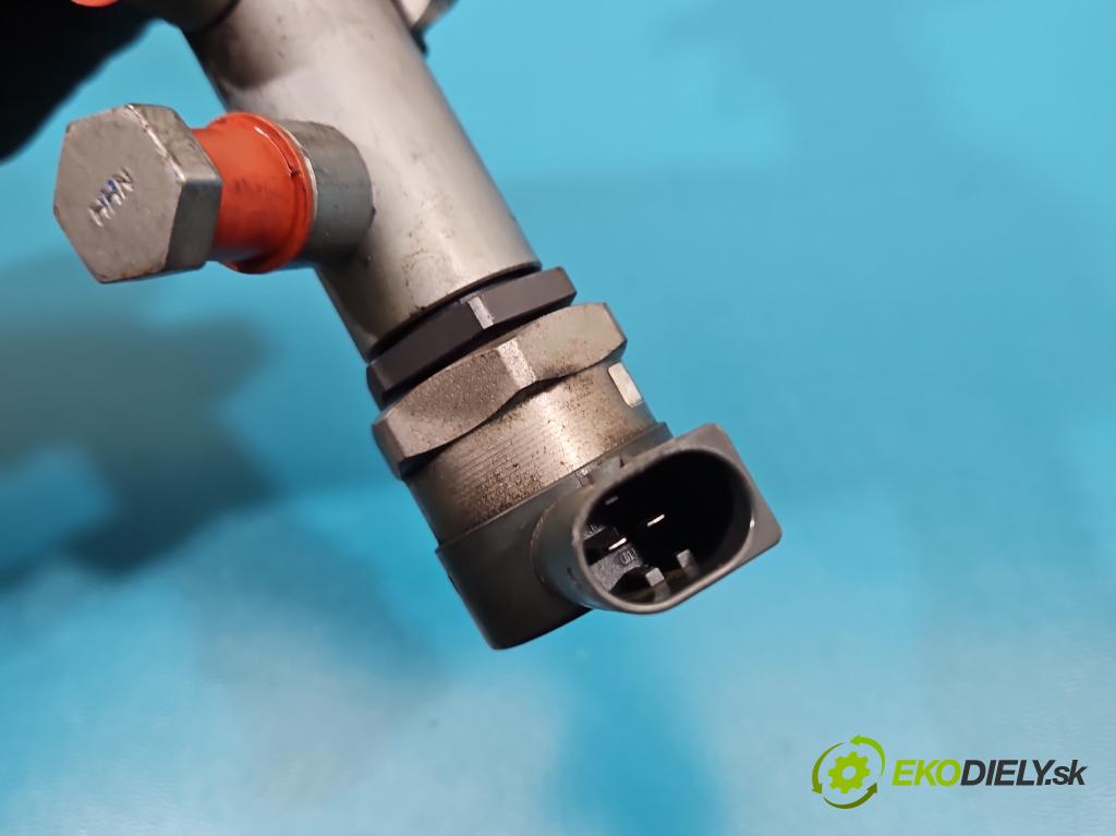 Audi A5 8T 2007-2016 3.0 tdi 239KM manual 176 kW 2967 cm3 2- lišta vstrekovacia 0281002854 (Vstrekovacia lišta)