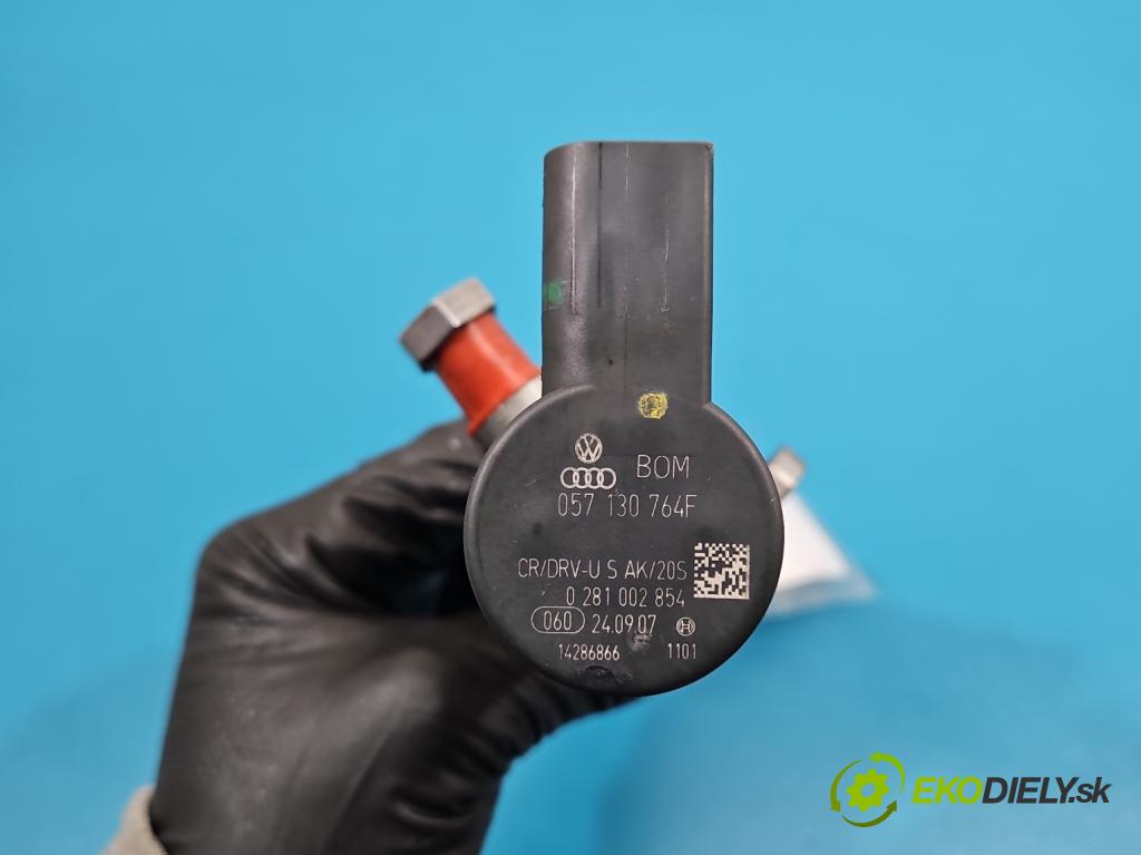 Audi A5 8T 2007-2016 3.0 tdi 239KM manual 176 kW 2967 cm3 2- lišta vstrekovacia 0281002854 (Vstrekovacia lišta)