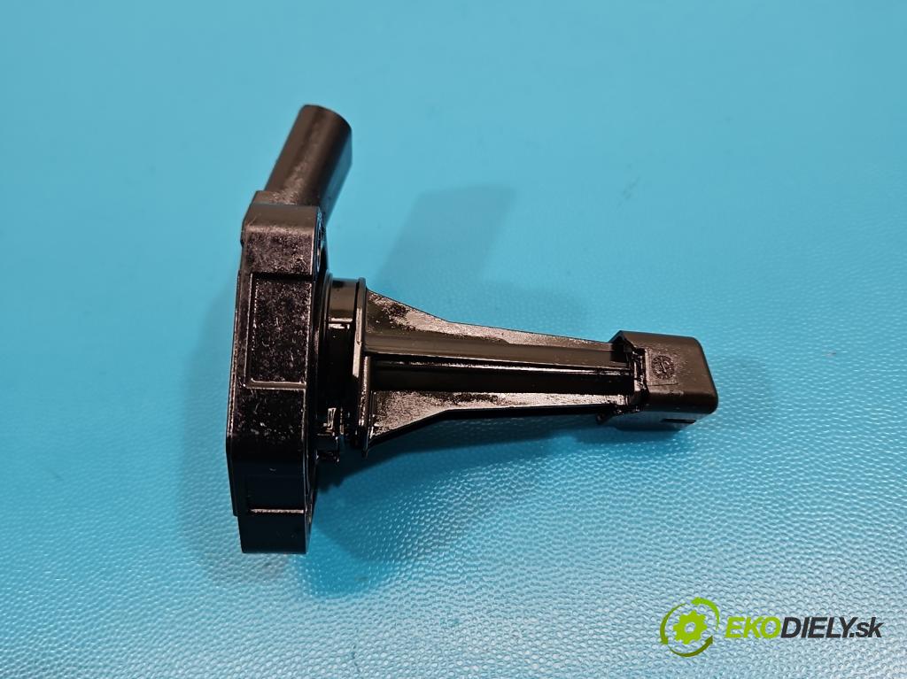 Audi A5 8T 2007-2016 3.0 tdi 239KM manual 176 kW 2967 cm3 2- snímač úroveň: oleja: 03C907660H (Snímač)