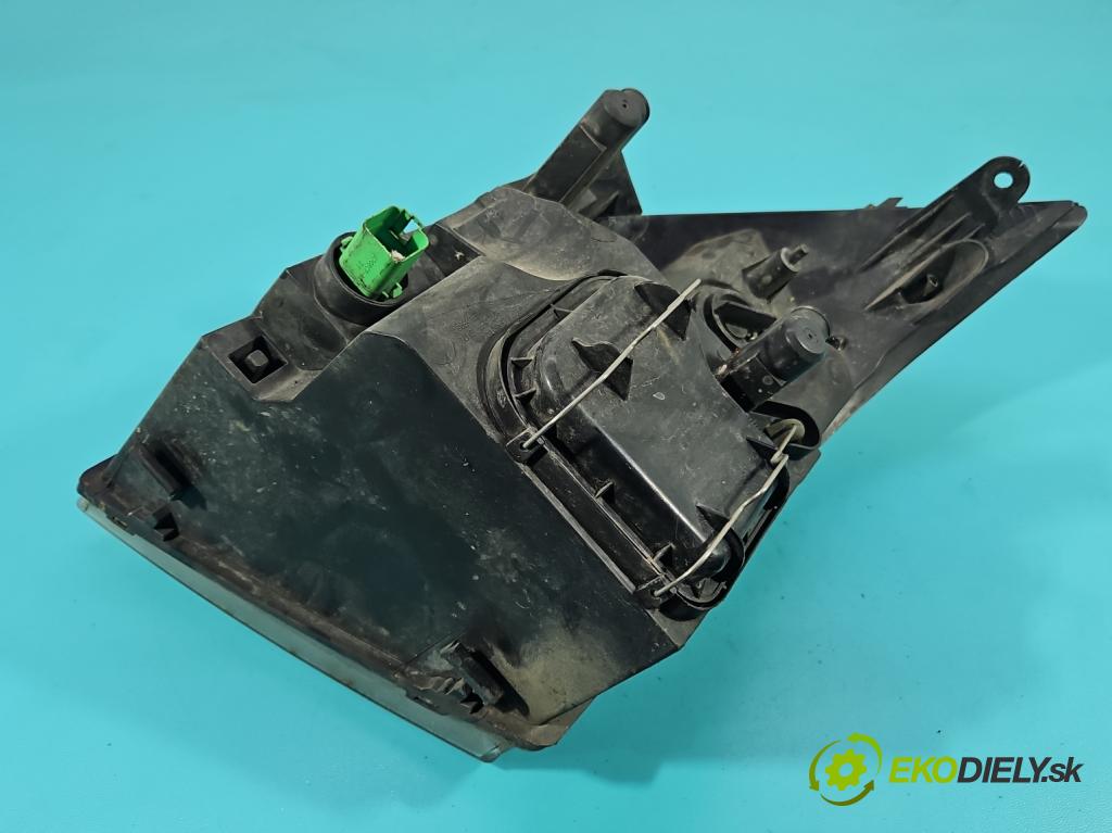 Ford Transit Mk7 2006-2013 2.2 tdci 116 HP manual 85 kW 2198 cm3 5- Reflektor: pravý  (Svetlo predné pravé)