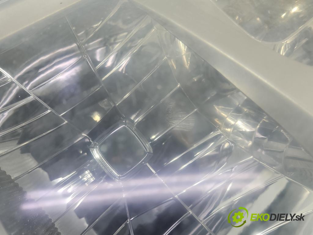 Ford Transit Mk7 2006-2013 2.2 tdci 116 HP manual 85 kW 2198 cm3 5- Reflektor: pravý  (Svetlo predné pravé)