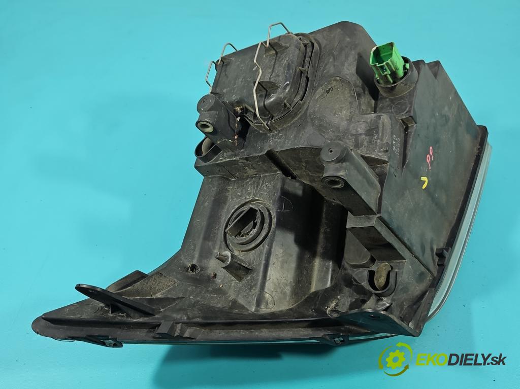 Ford Transit Mk7 2006-2013 2.2 tdci 116 HP manual 85 kW 2198 cm3 5- Reflektor: pravý  (Svetlo predné pravé)