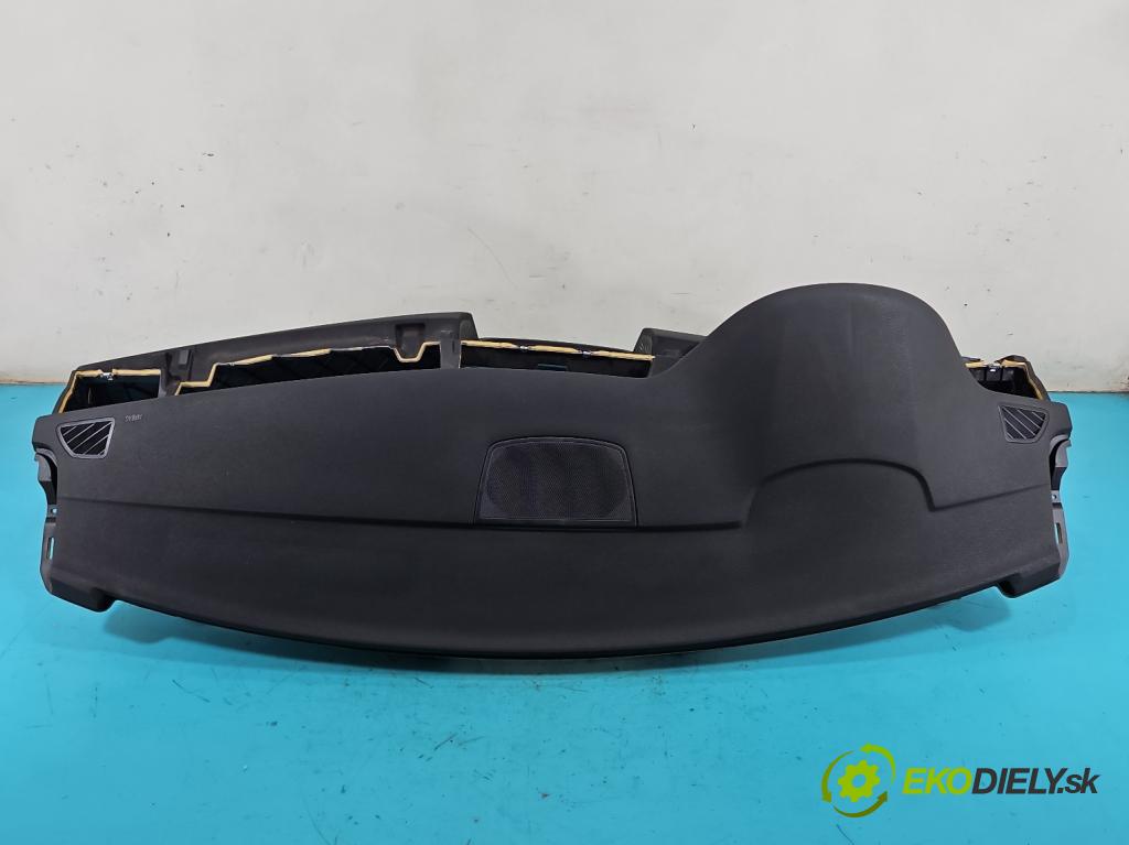 Bmw X6 E71 2007–2014 3.0d 306KM automatic 225 kW 2993 cm3 5- kokpit,přistrojova deska