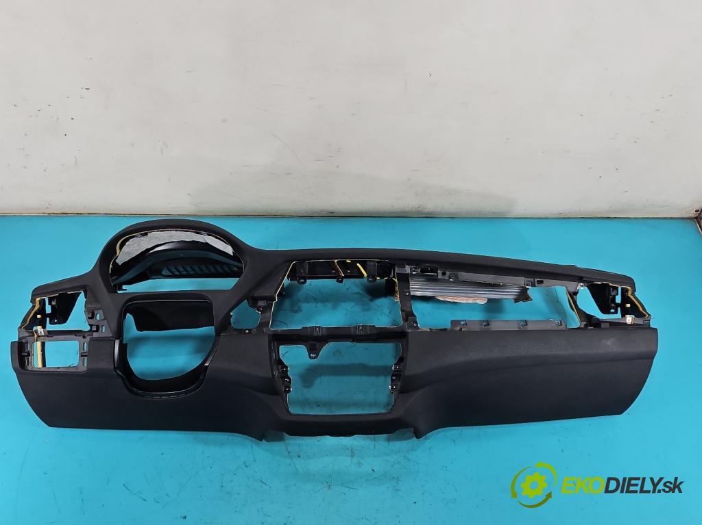 Bmw X6 E71 2007–2014 3.0d 306KM automatic 225 kW 2993 cm3 5- kokpit,přistrojova deska