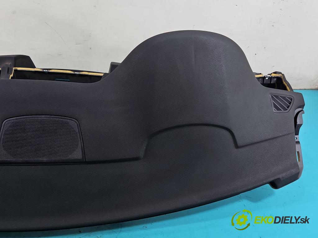 Bmw X6 E71 2007–2014 3.0d 306KM automatic 225 kW 2993 cm3 5- kokpit,přistrojova deska