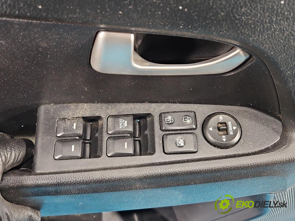 Kia Sportage III 2010-2015 1.6 GDI 135 HP manual 99 kW 1591 cm3 5- Čalounictví: dvere predné ľavé 82351-3U000