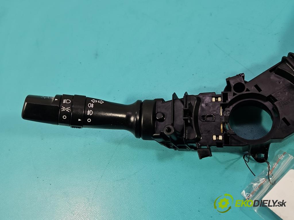 Kia Sportage III 2010-2015 1.6 GDI 135 HP manual 99 kW 1591 cm3 5- prepínač komplex: 93420-2Y660 (Prepínacie páčky pod volantom)