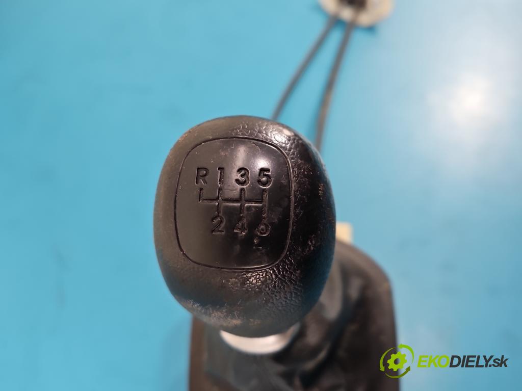 Kia Sportage III 2010-2015 1.6 GDI 135 HP manual 99 kW 1591 cm3 5- Páka: Změny: stupeň,rýchlosť 43700-3WXXX (Rýchlostná páka (kulisa))