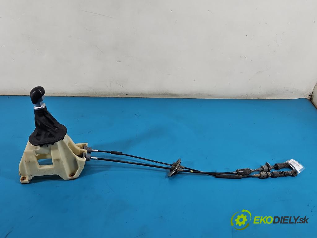 Kia Sportage III 2010-2015 1.6 GDI 135 HP manual 99 kW 1591 cm3 5- Páka: Změny: stupeň,rýchlosť 43700-3WXXX (Rýchlostná páka (kulisa))