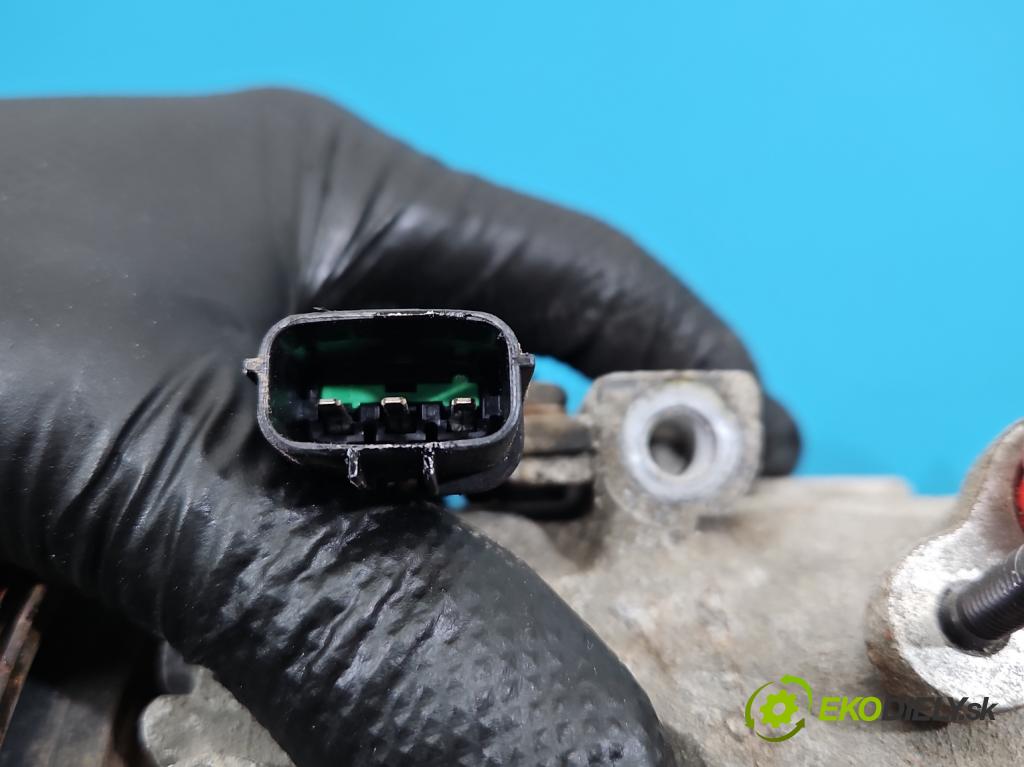 Kia Sportage III 2010-2015 1.6 GDI 135 hp manual 99 kW 1591 cm3 5- Kompresor: klíma F500-DX9EA04 (Kompresor klimatizace)