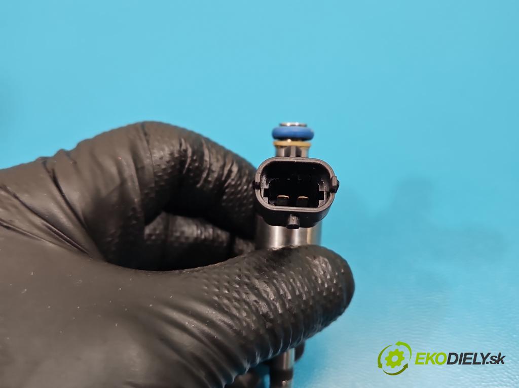 Kia Sportage III 2010-2015 1.6 GDI 135 HP manual 99 kW 1591 cm3 5- vstrek 35310-2B110 (Vstrekovač paliva)