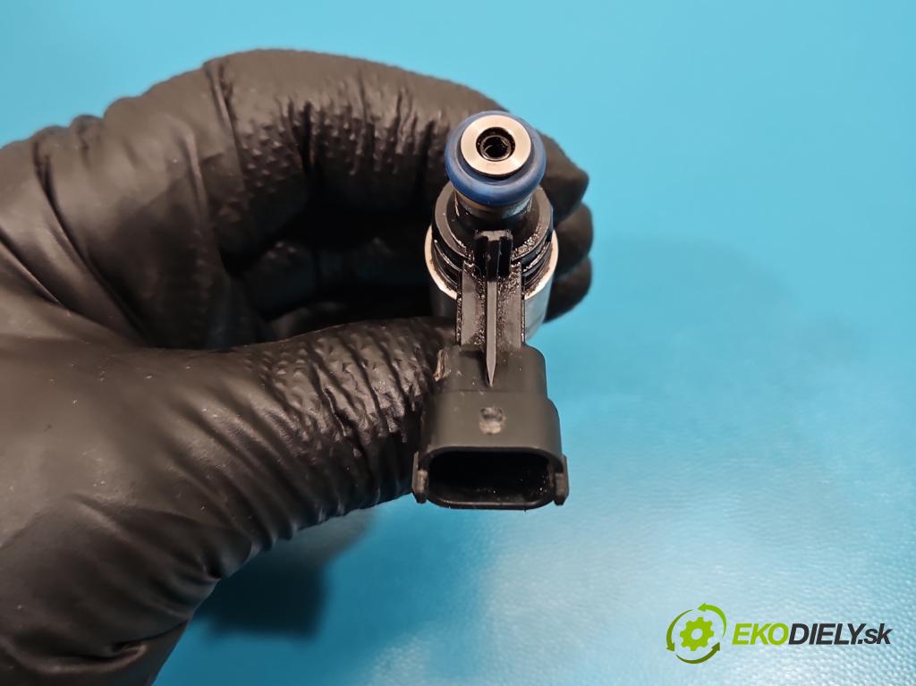 Kia Sportage III 2010-2015 1.6 GDI 135 HP manual 99 kW 1591 cm3 5- vstrek 0261500100 (Vstrekovač paliva)