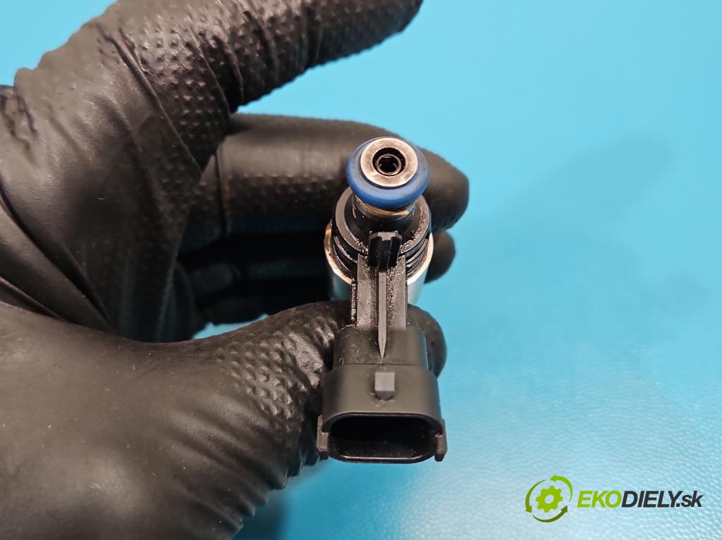 Kia Sportage III 2010-2015 1.6 GDI 135 HP manual 99 kW 1591 cm3 5- vstrek 0261500100 (Vstrekovač paliva)