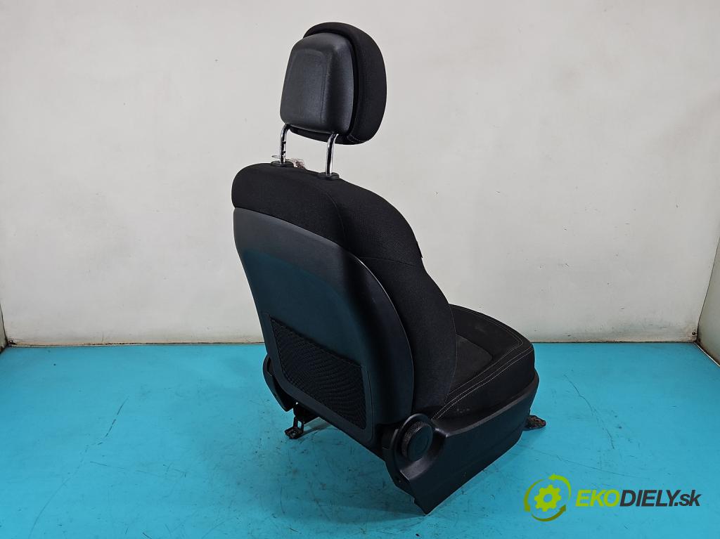 Kia Sportage III 2010-2015 1.6 GDI 135 HP manual 99 kW 1591 cm3 5- Sedačka pravý  (Sedadlo)