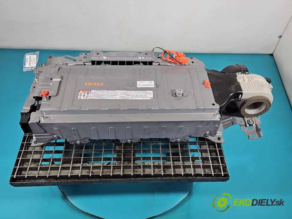 Toyota Auris II 2012-2018 1.8 hybrid 99 HP automatic 73 kW 1798 cm3 5- batéria G9280-12020