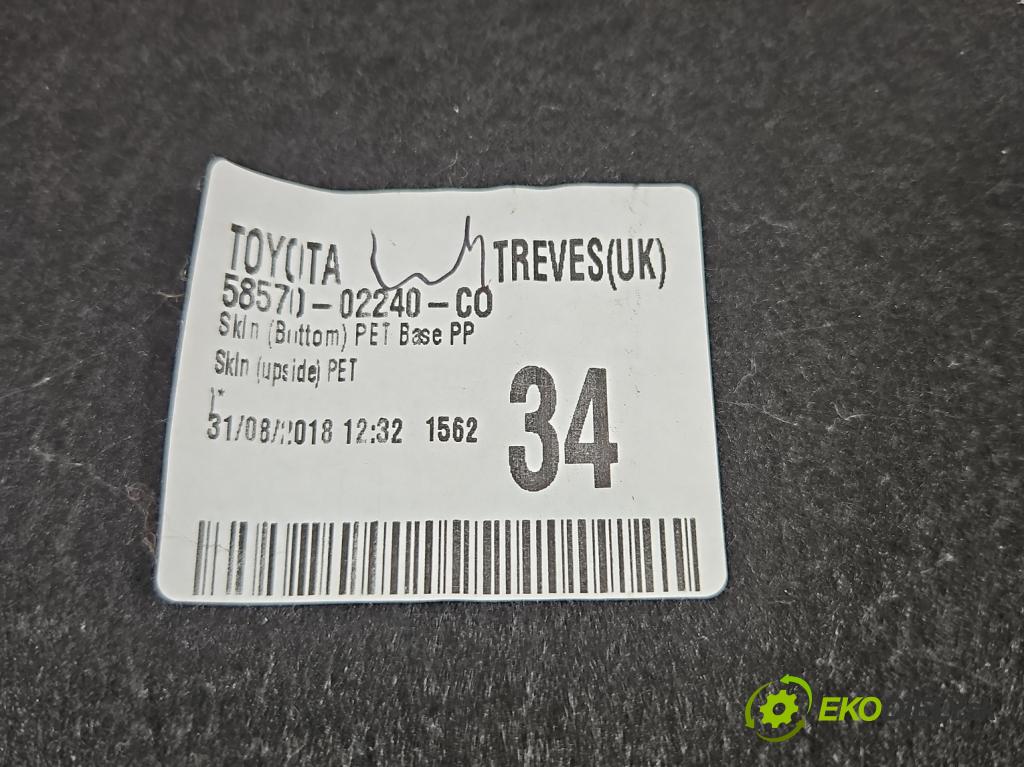 Toyota Auris II 2012-2018 1.8 hybrid 99 HP automatic 73 kW 1798 cm3 5- koberec do auta kufra: 58570-02240