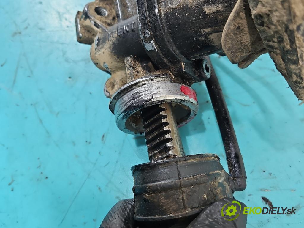 Peugeot 206 1.4 hdi 68 HP manual 50 kW 1398 cm3 5- Ozubené kolo: volant