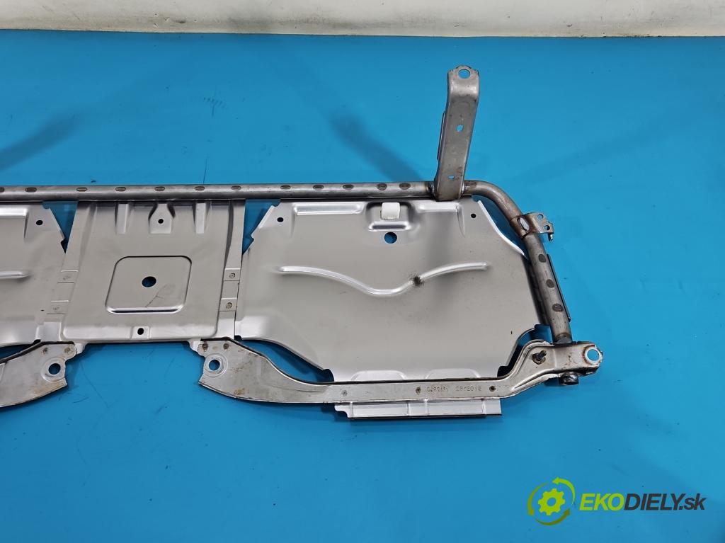 Toyota Auris II 2012-2018 1.8 hybrid 99 hp automatic 73 kW 1798 cm3 5- kryt 2092085