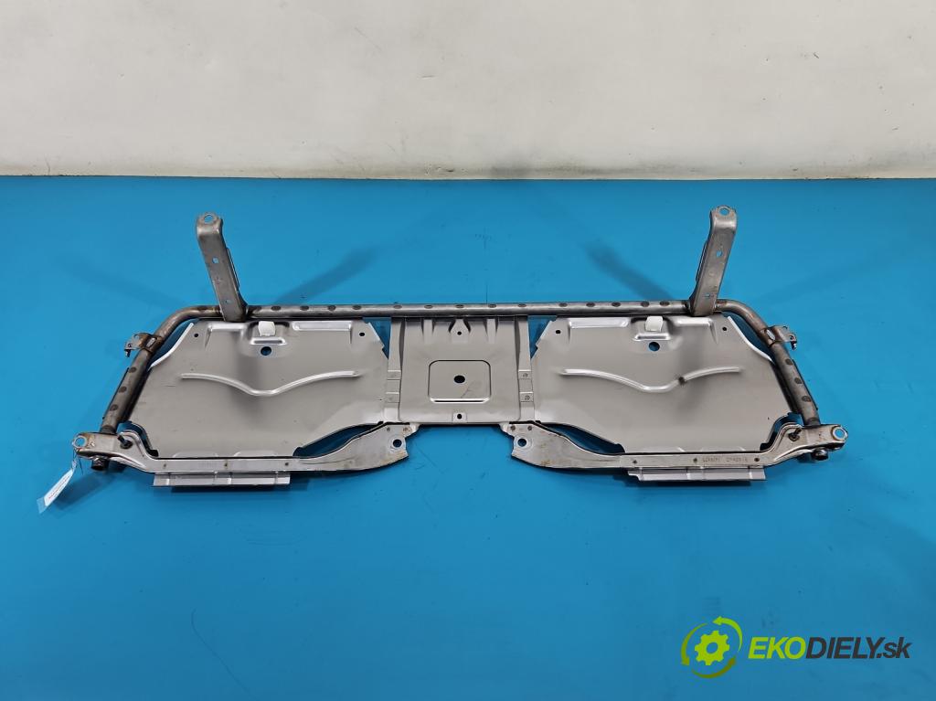Toyota Auris II 2012-2018 1.8 hybrid 99 hp automatic 73 kW 1798 cm3 5- kryt 2092085