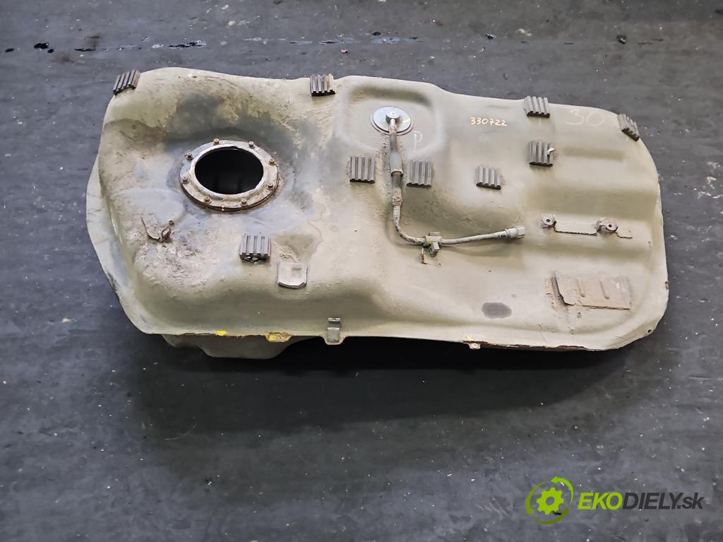 Kia Sportage III 2010-2015 1.6 GDI 135 HP manual 99 kW 1591 cm3 5- Nádrž: palivo  (Palivová nádrž)