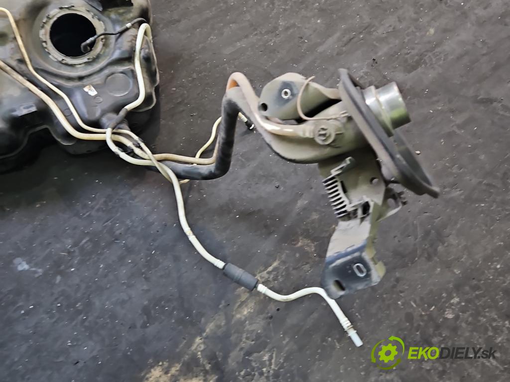 Skoda Scala 2019- 1.0 tsi 114 HP manual 84 kW 999 cm3 5- Nádrž: palivo 2Q020101 (Palivová nádrž)