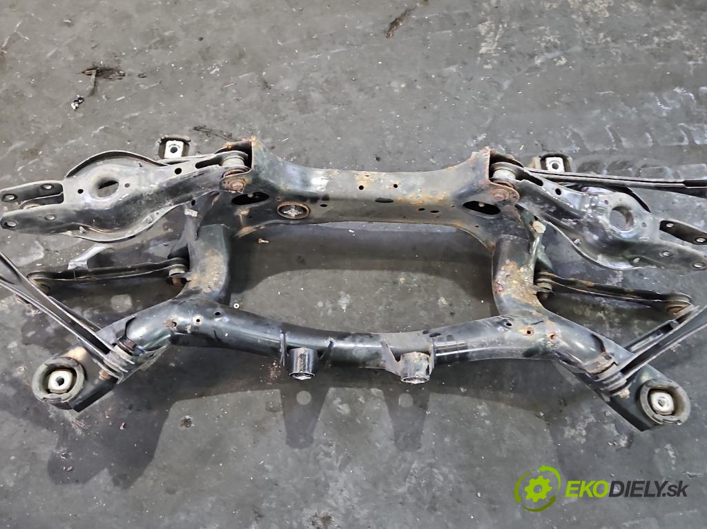 Bmw 3 F34 2013-2020 2.0d 190 HP automatic 140 kW 1999 cm3 5- zadna výstuha  (Výstuha zadná)