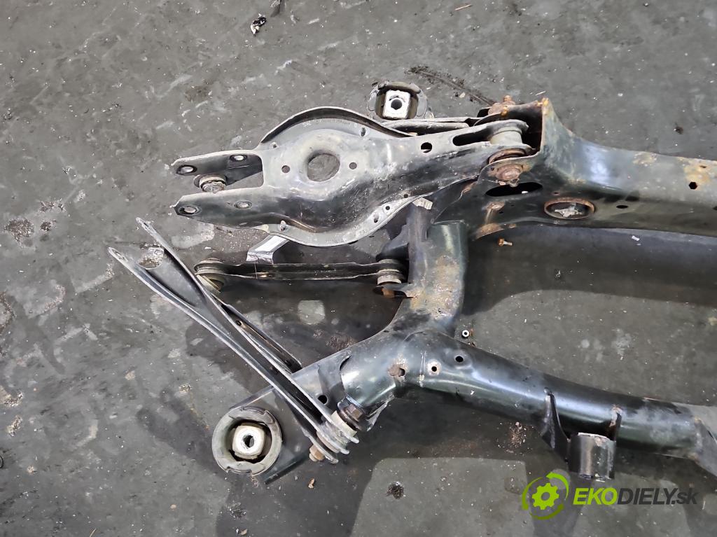 Bmw 3 F34 2013-2020 2.0d 190 HP automatic 140 kW 1999 cm3 5- zadna výstuha  (Výstuha zadná)