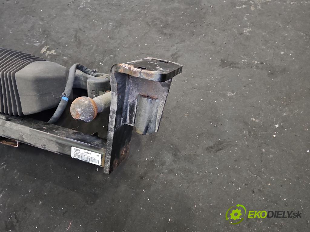 Bmw 3 F34 2013-2020 2.0d 190 hp automatic 140 kW 1999 cm3 5- oko tažné 6851101 (Tažné zařízení)