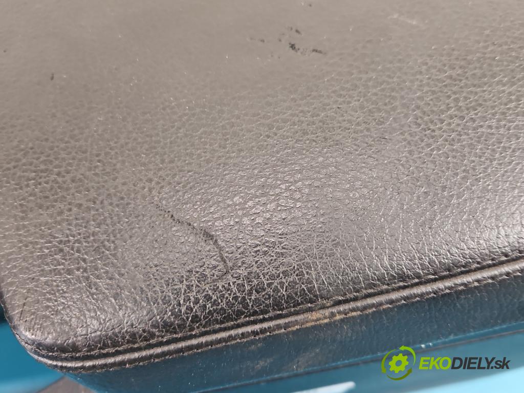 Bmw 3 F34 2013-2020 2.0d 190 HP automatic 140 kW 1999 cm3 5- operadlo 9207357 (Lakťová opierka)