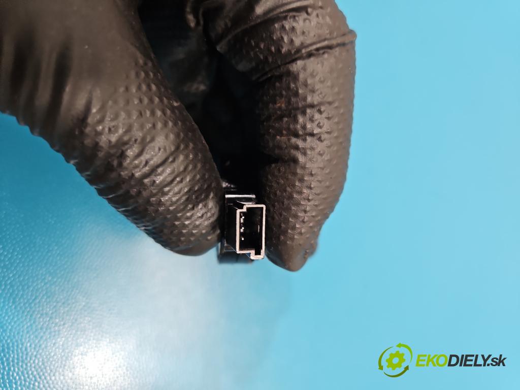 Bmw 3 F34 2013-2020 2.0d 190 HP automatic 140 kW 1999 cm3 5- snímač déšť: 9387621-01 (Snímač dažďa)