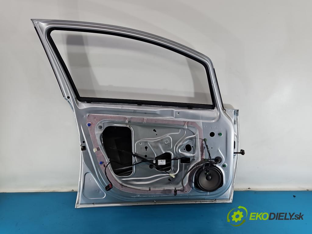 Opel Corsa E 2014-2019 1.4 16V 75 HP manual 55 kW 1398 cm3 5- dvere predné ľavé  (Kľučka dverí ostatné)