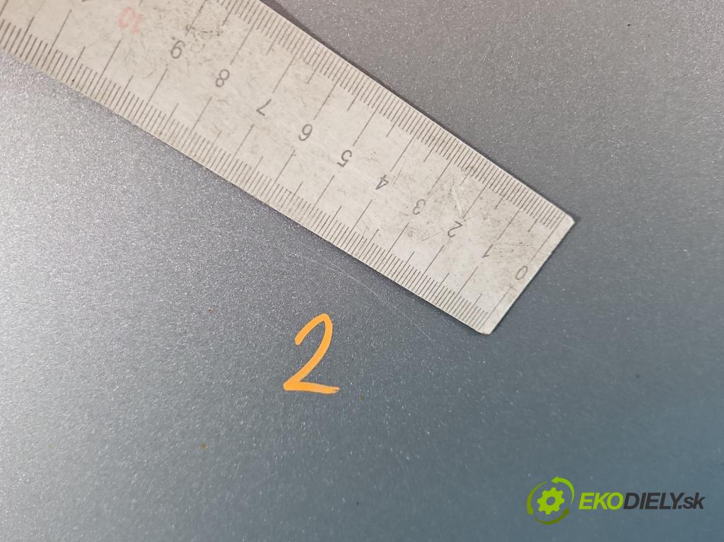 Opel Corsa E 2014-2019 1.4 16V 75 HP manual 55 kW 1398 cm3 5- dvere predné ľavé  (Kľučka dverí ostatné)