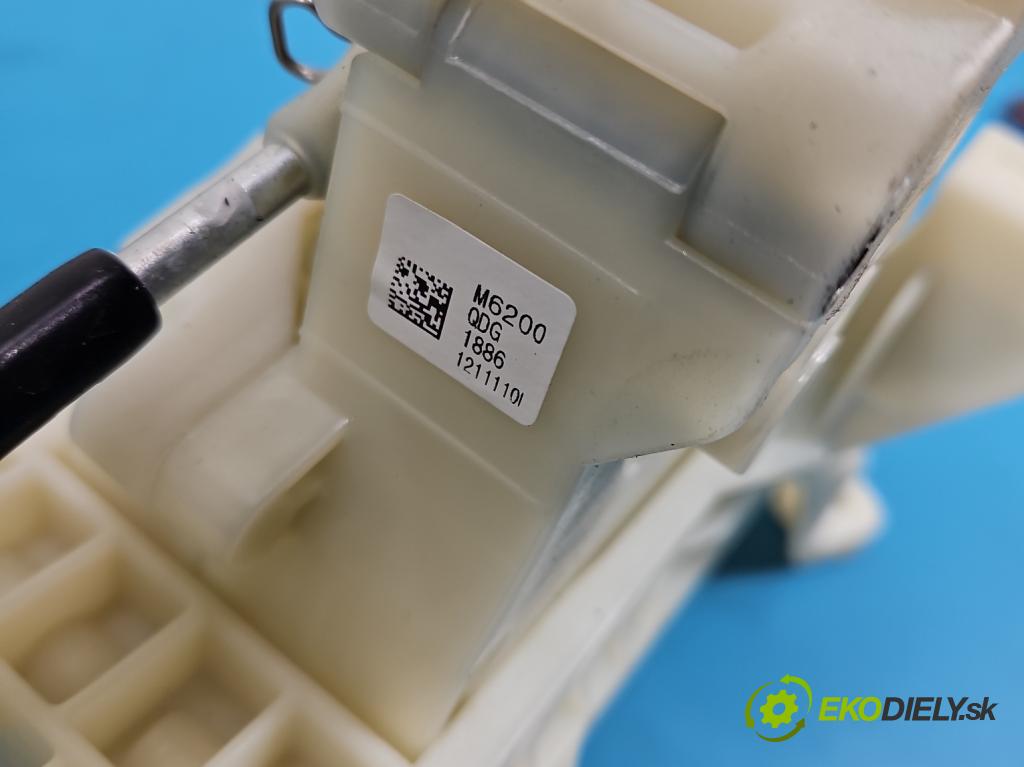 Kia Ceed III 2018- 1.5 160 HP automatic 117.5 kW 1482 cm3 5- Páka: Změny: stupeň,rýchlosť 46700-M6200KB (Rýchlostná páka (kulisa))